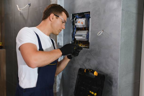Best Electrical Rewiring Services  in Des Moines, WA
